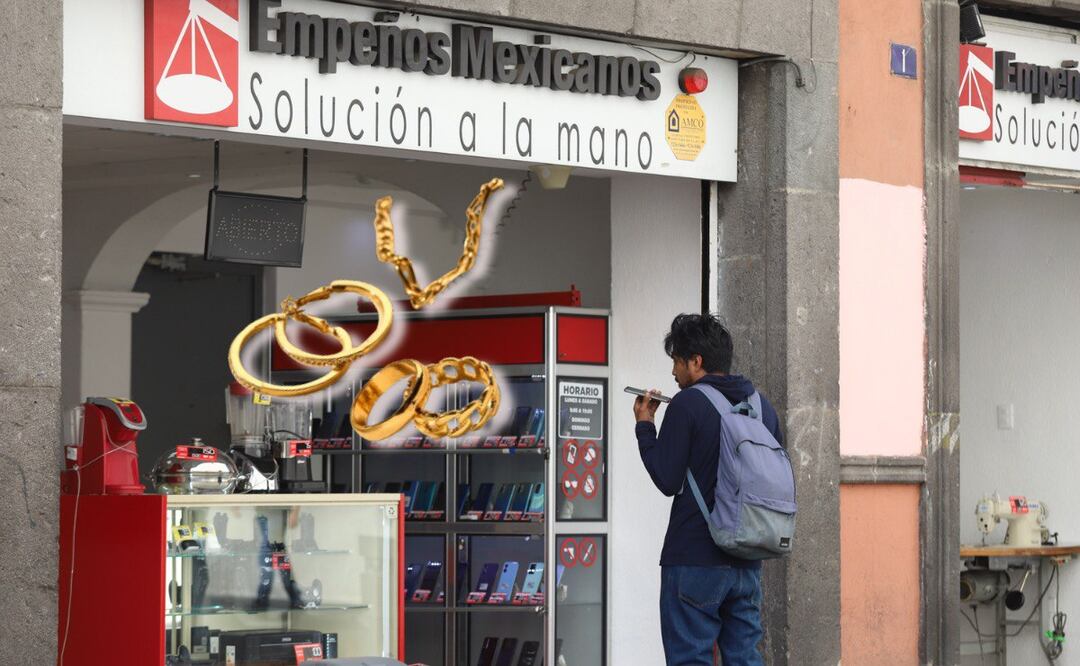 Debido a la cuesta de enero, varias personas recurren a las casas de empeño | Foto: EsImagen/Canva