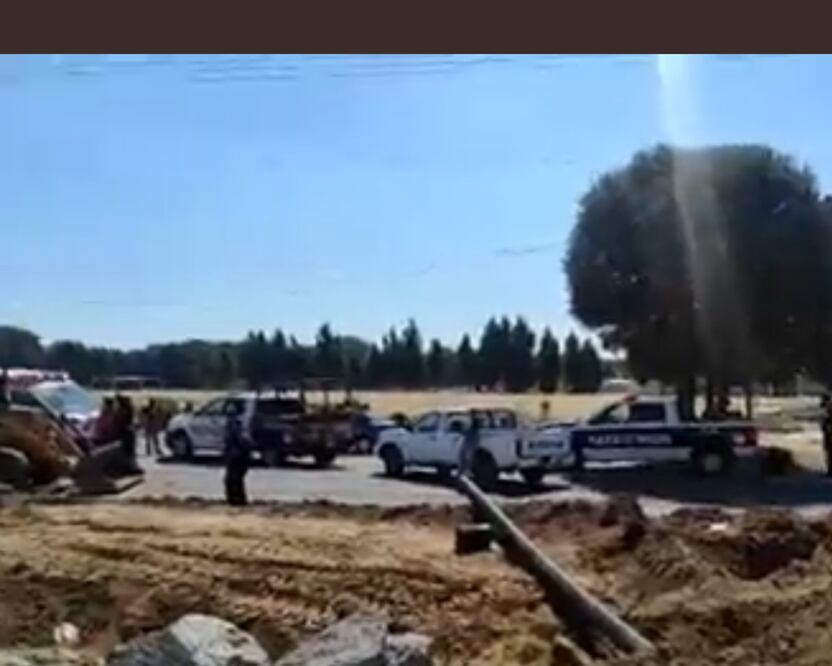 Un hombre murió sepultado y otro resulto herido en el derrumbe de un drenaje en La Resurrección | Foto: Agencia Es Imagen para El Universal Puebla