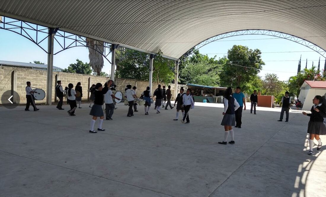 Estudiantes de la Telesecundaria David Alfaro Siqueiros fueron amenazados por un compañero | Foto: Google Maps / Victor Carrasco