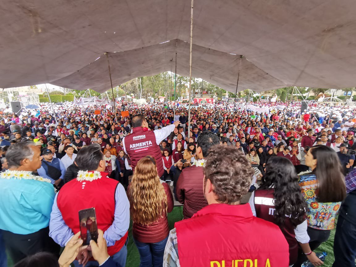 El precandidato Alejandro Armenta estuvo de visita en el municipio de Tepeaca | Foto: Especial