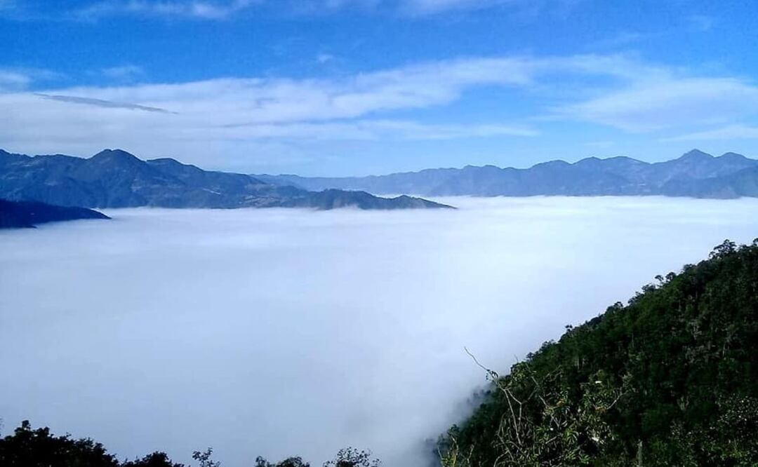 Una de las maravillas naturales de Puebla es el impresionante fenómeno conocido como el mar de nubes. Foto Facebook Tetela Tesoro Natural