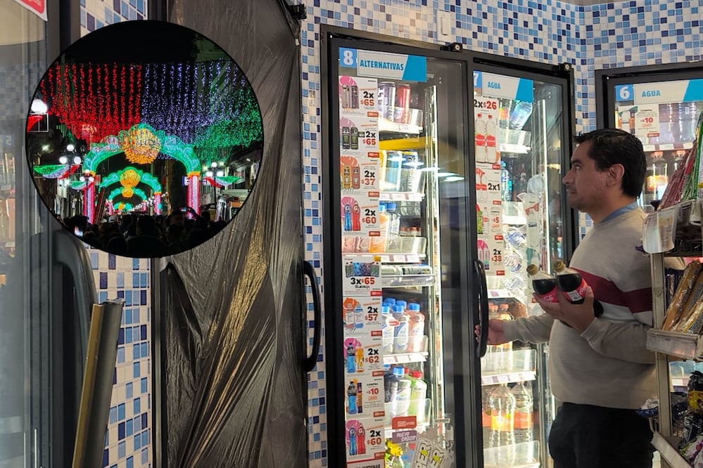 Puebla prepara medidas para regular la venta de alcohol durante los festejos del 15 de septiembre | Foto: EsImagen