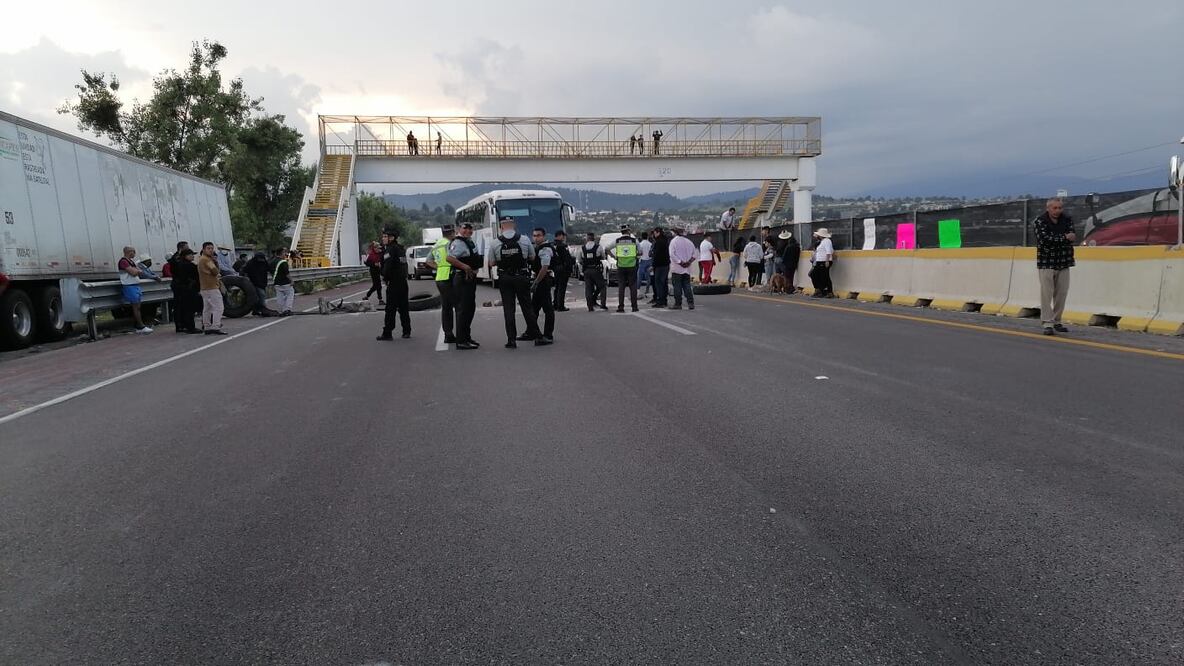 La autopista México-Puebla suele tener varios cierres durante el año, así que toma precauciones | Foto: Agencia Es Imagen para El Universal Puebla