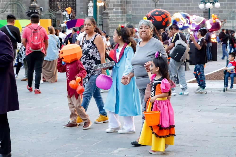 Saca tu mejor disfraz y acude a estos sitios para pedir calaverita | Foto: EsImagen