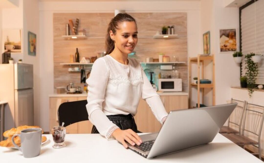 El derecho a la desconexión digital permite a todo trabajador desconectarse del trabajo | Foto: Freepik