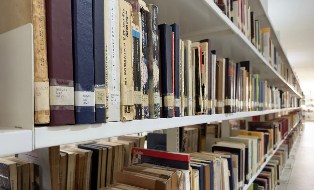 El Consejo de la Crónica del Estado de Puebla guarda un enorme acervo histórico | Es Imagen para El Universal Puebla