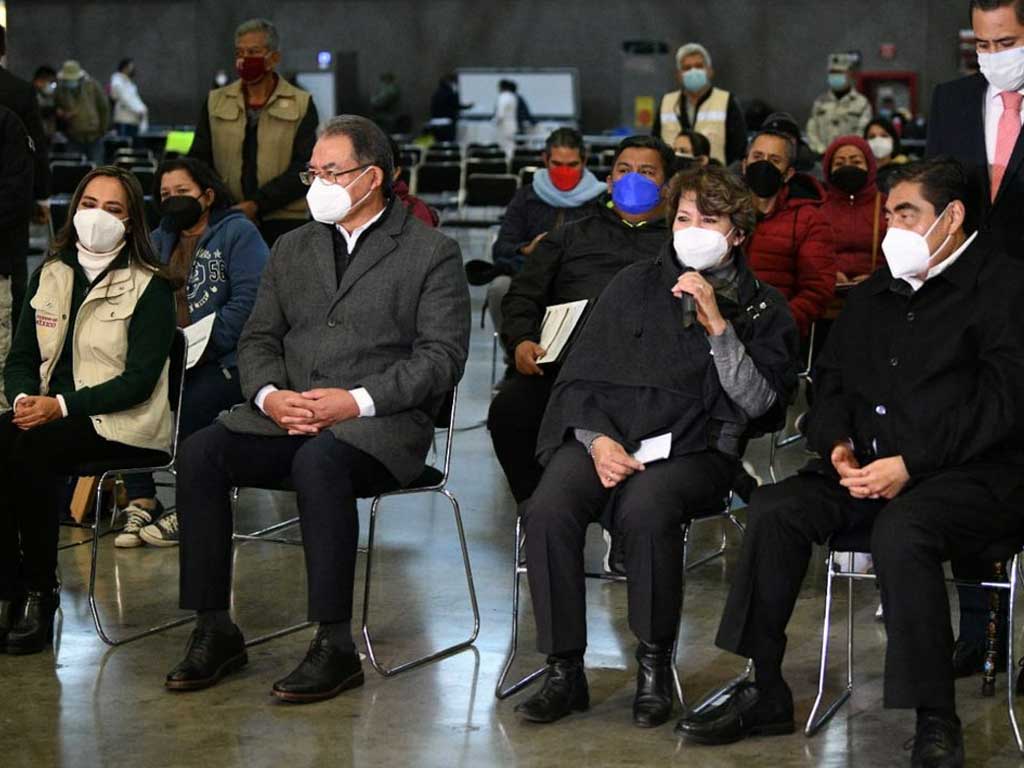 Desde Puebla inicia SEP federal vacunación de refuerzo a maestros