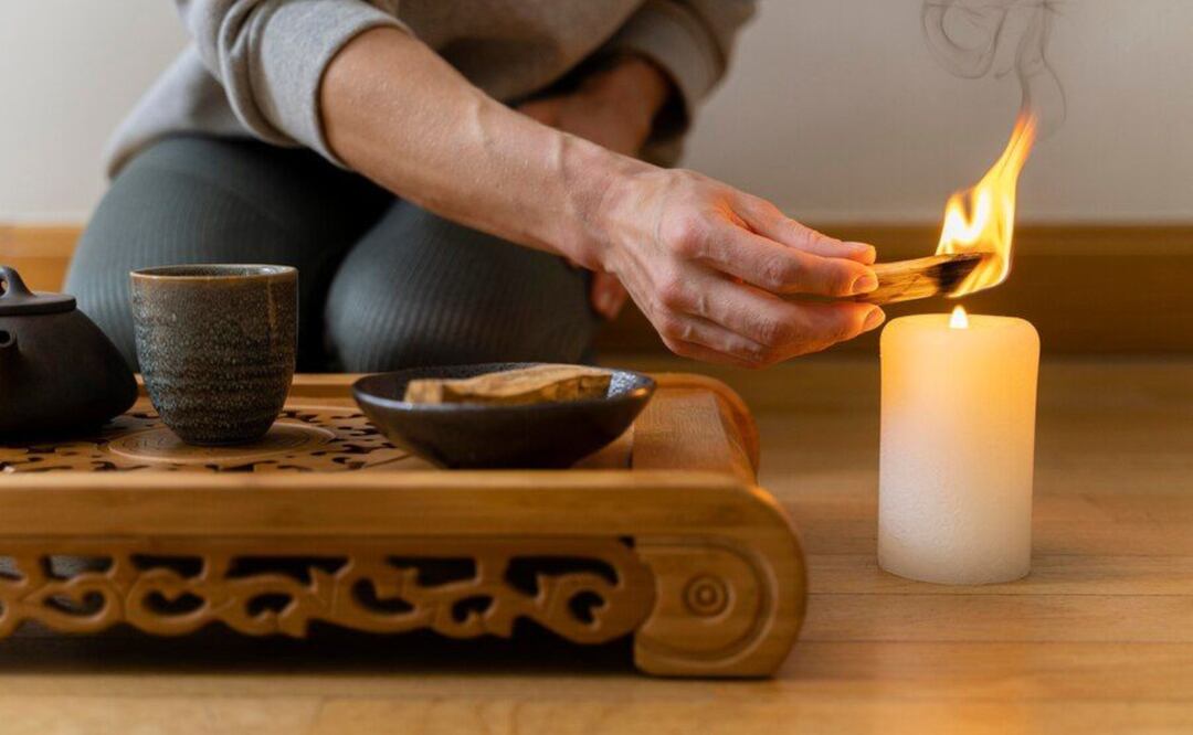 El aroma fresco de las naranjas puede actuar como un limpiador energético para el hogar. Fuente: Freepik.