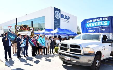 BUAP entrega 60 toneladas de víveres al SEDIF para población damnificada