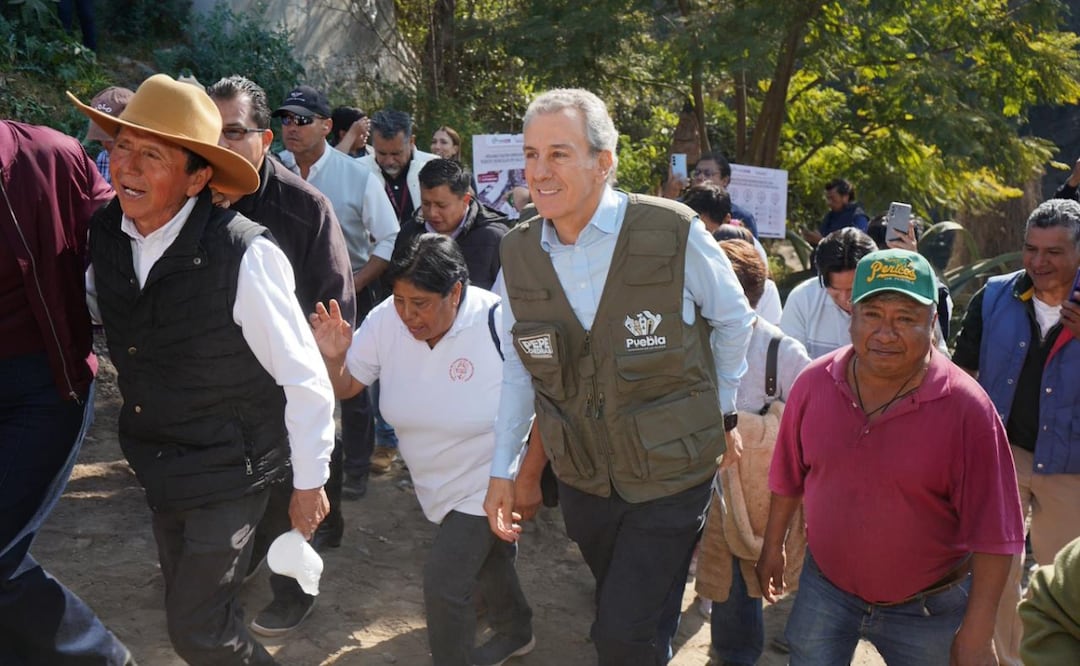 Supervisa Pepe Chedraui rehabilitación de Puente Vehicular en San Pablo Xochimehuacan | Foto: Ayuntamiento de Puebla.