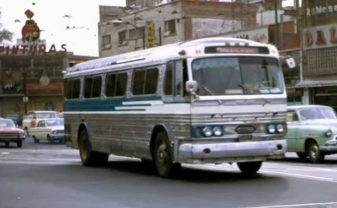 Estos autobuses se produjeron en Puebla en los cincuentas | YouTube Autobús MX