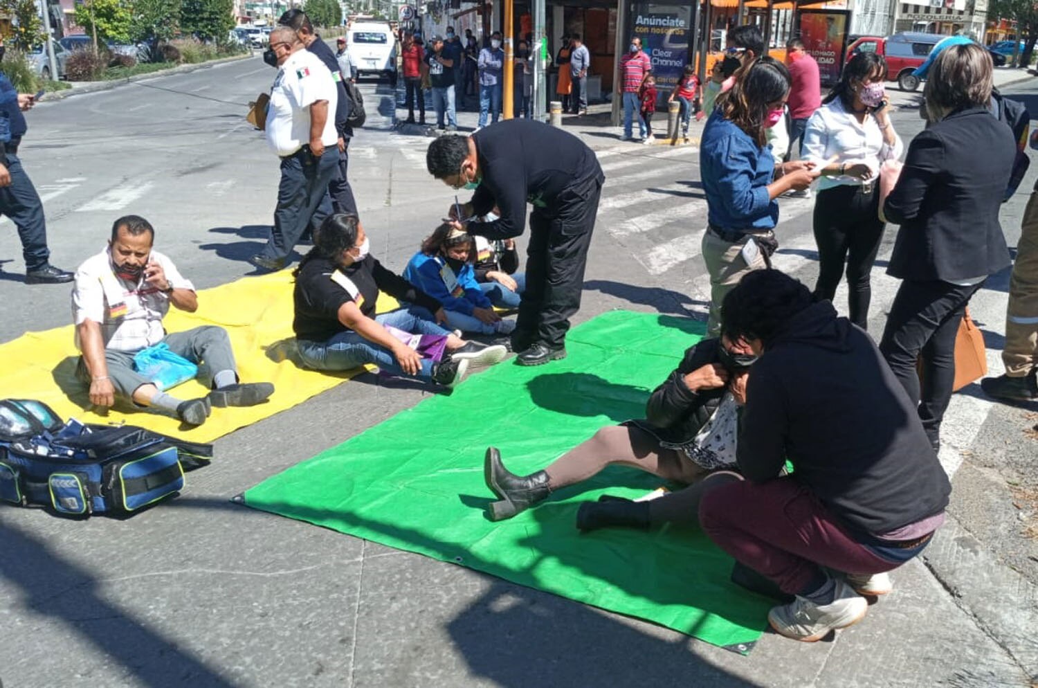 Choque deja al menos diez lesionados en el Bulevar Hermanos Serdán