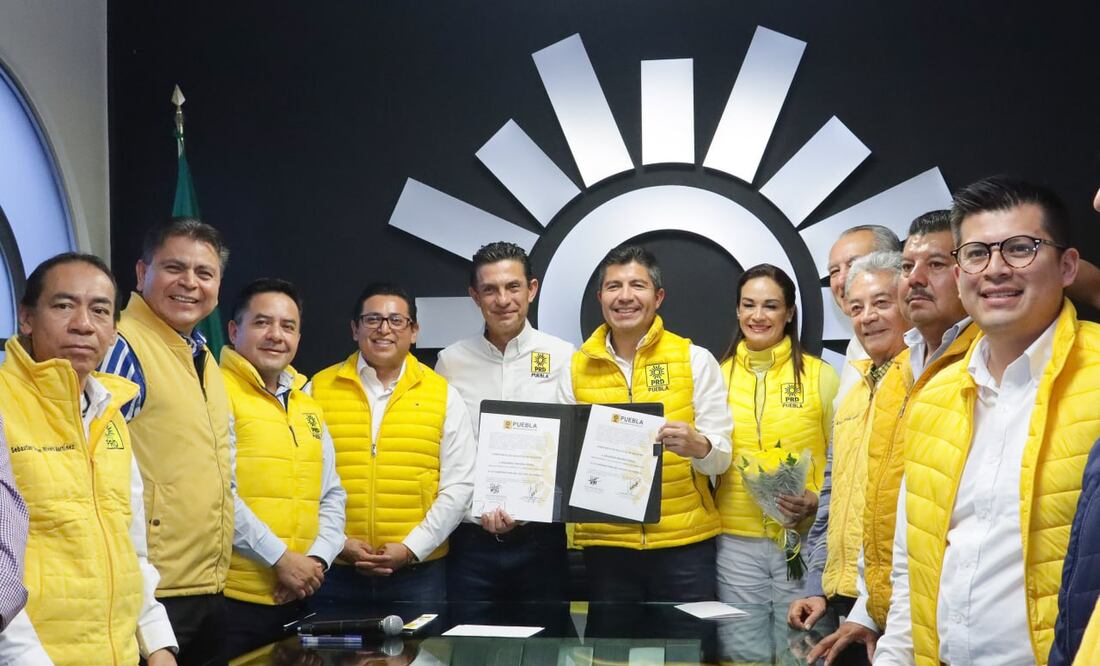 Eduardo Rivera Pérez se registró como precandidato a la gubernatura por el PRD | Foto: Agencia Es Imagen para El Universal Puebla