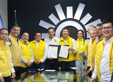 Obtiene Lalo Rivera constancia de registro del PRD a la gubernatura de Puebla