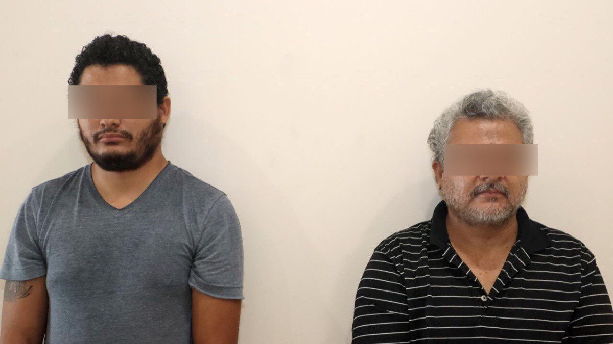 Detienen a dos hombres por vender certificados apócrifos