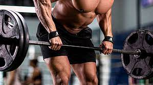 Según el sitio web Gym Reapers, si bien te ayudan a levantar más peso, pueden dañar el desarrollo del agarre si no entrenas sin ellos.

Foto: Producción El Universal