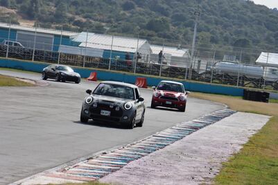 ¿Has soñado con ser piloto de carreras? El autódromo de Puebla tiene esto para ti