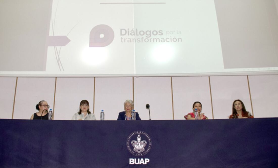 Olga Sánchez Cordero visito la BUAP | Foto: BUAP