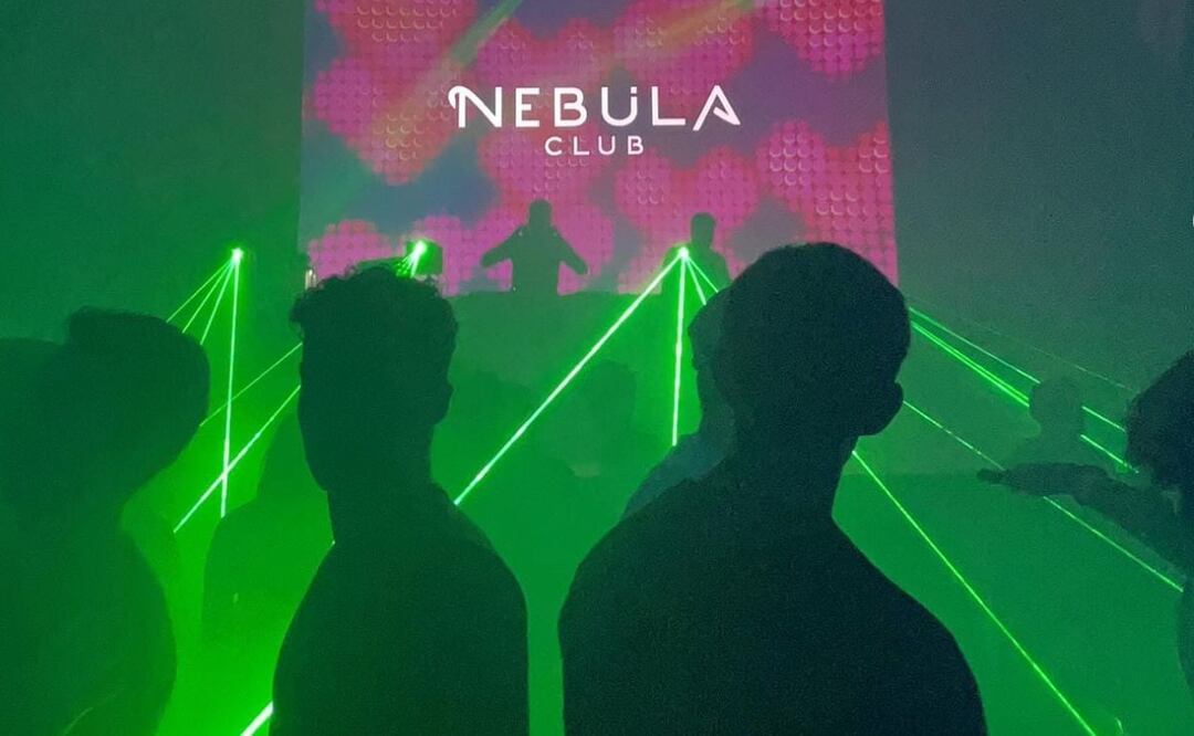Una riña desembocó en una balacera a las afueras del Nebula Social Club de Cholula, en sus instalaciones se encontraba el cantante Natanael Cano | Foto: Instagram nebula.socialclub