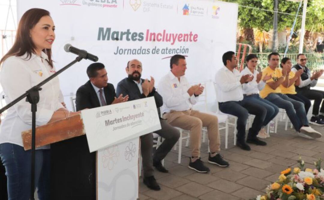 La presidenta del Patronato del SEDIF, Gaby Bonilla, encabezó una jornada más de servicios | Foto: SEDIF