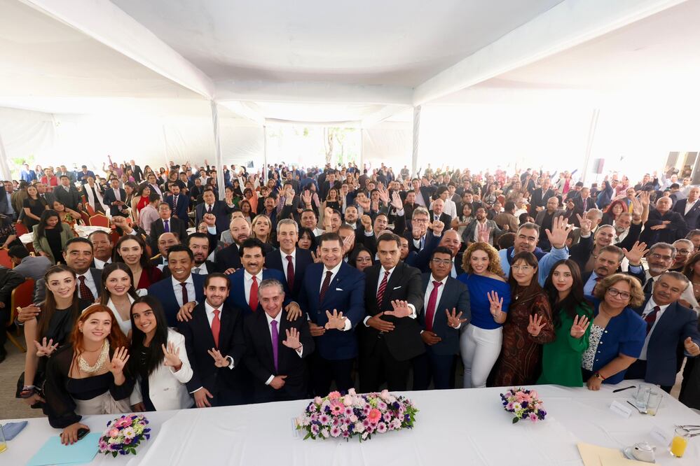 Alejandro Armenta se reunió este martes con abogados | Foto: Especial