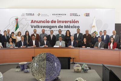 Sergio Salomón anuncia inversión de Volkswagen cercana a los mil mdd para producir autos eléctricos en Puebla