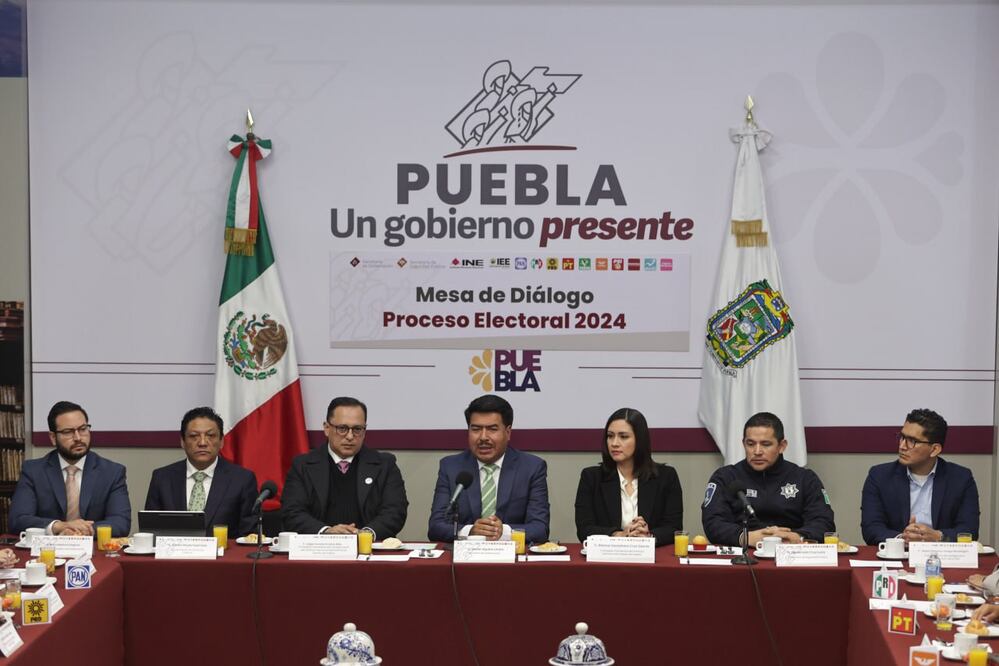 Este 16 de noviembre tuvo lugar una mesa de diálogo del proceso electoral 2024 | Foto: Agencia Es Imagen para El Universal Puebla