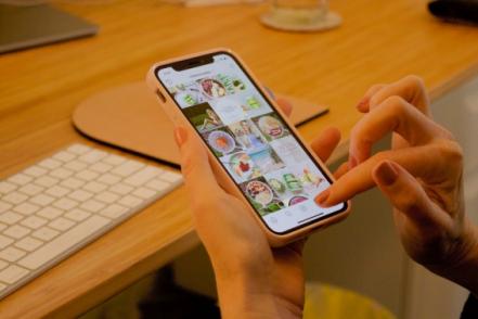 Encarcelada por crear 30 cuentas de Instagram para incriminar a su ex