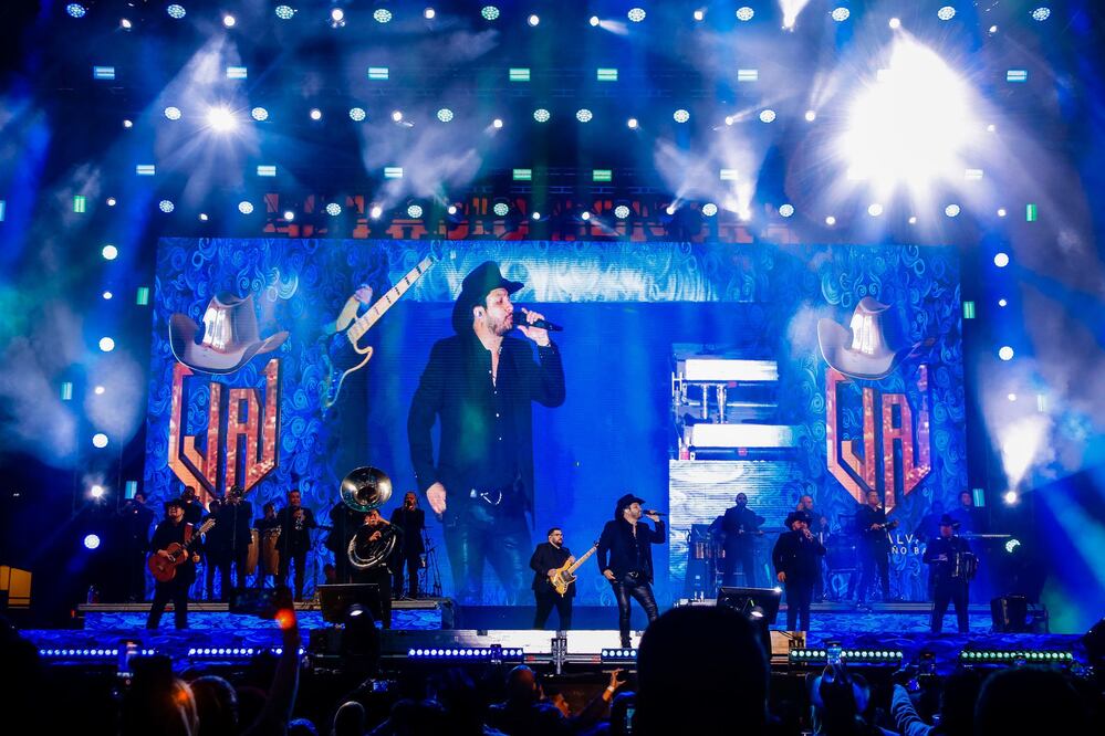 Julión Álvarez se presentará en la Feria de Puebla el 2 de mayo | Foto: Especial