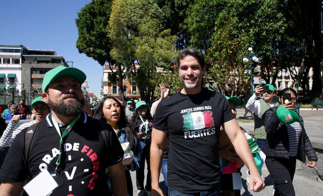 Eduardo Verástegui reúne firmas para buscar una candidatura independiente | Foto: Agencia Es Imagen para El Universal Puebla
