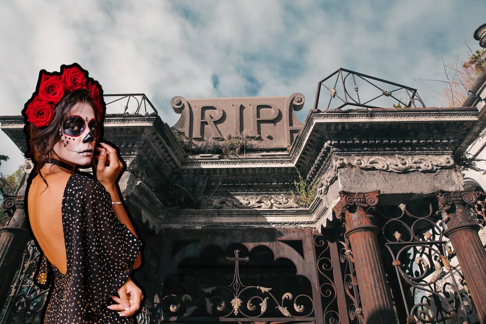 Habrá recorridos nocturnos en el Panteón Municipal de Puebla por Día de Muertos | Foto: EsImagen / Freepik