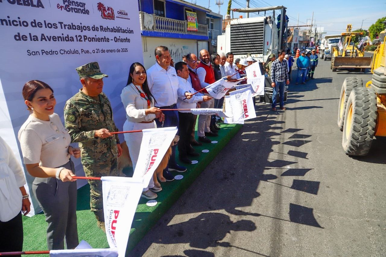 El gobernador Alejandro Armenta y la alcaldesa Tonantzin Fernández dieron el banderazo de inicio a obras / Foto: Especial