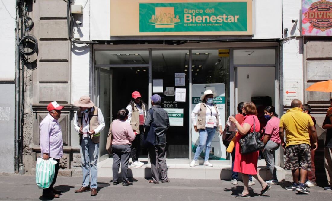 Puebla no está exenta del saqueo a cuentas del Banco del Bienestar, lamentablemente las principales víctimas son adultos mayores | Foto: Agencia Es Imagen para El Universal Puebla