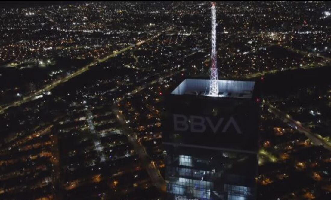 Desde octubre de este 2023, BBVA ocupa los últimos pisos de la Torre Inxignia | Foto: Redes sociales