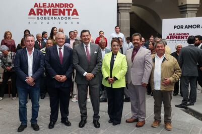 Alejandro Armenta presenta a los nuevos titulares de ISSSTEP y COBAEP