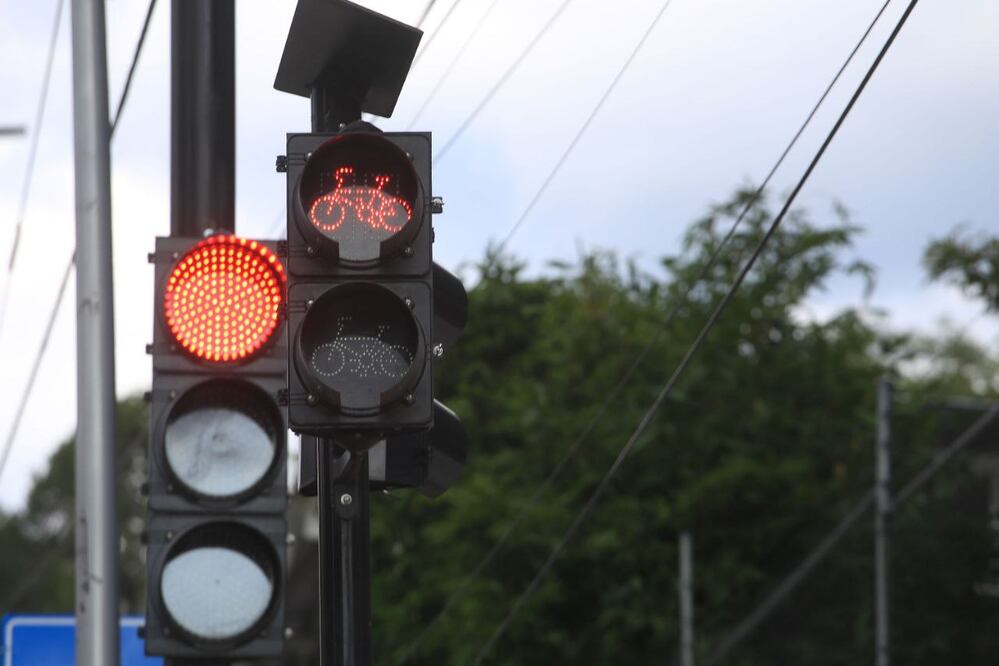 Los semáforos inteligentes privilegian a los peatones | Foto: EsImagen