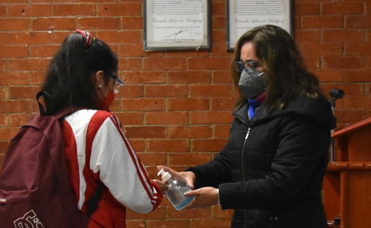Regreso a clases en Puebla: esto ganan los maestros