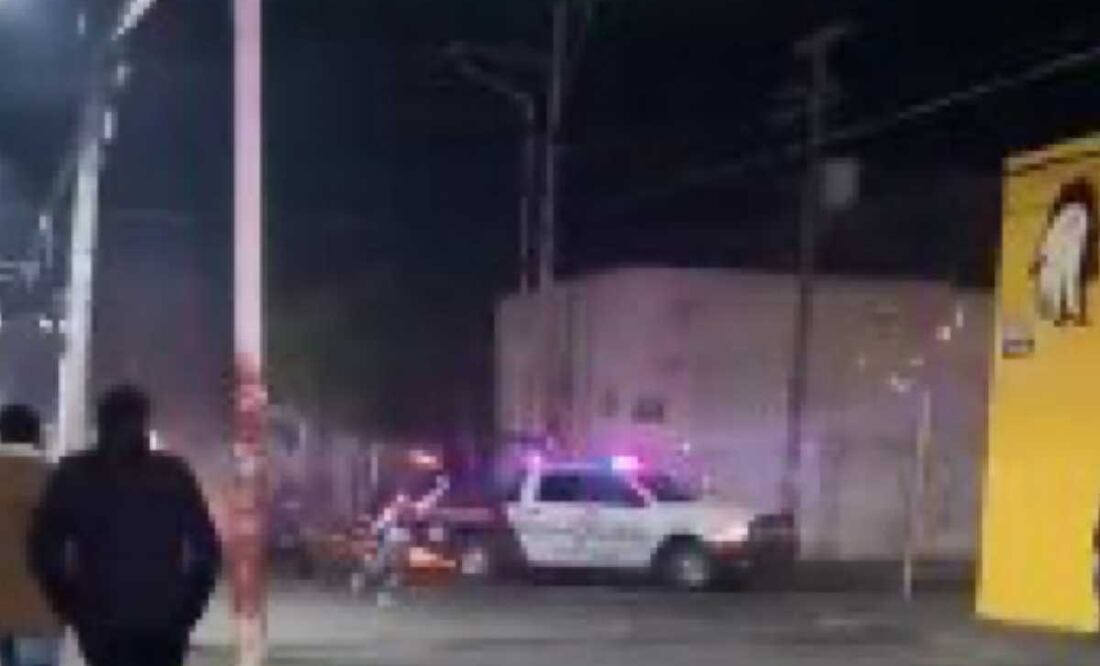 Por las celebraciones de Año Nuevo, los pobladores de Huejotzingo realizan una guerra de cohetones | Foto: Especial