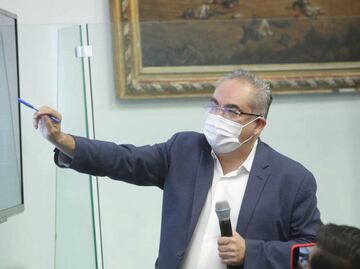 Defiende secretario de Salud respuesta de servicio estatal ante deficiencias del IMSS