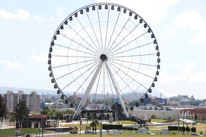Estas ruedas de la fortuna compiten con la Estrella de Puebla ¿Cuál es mejor?