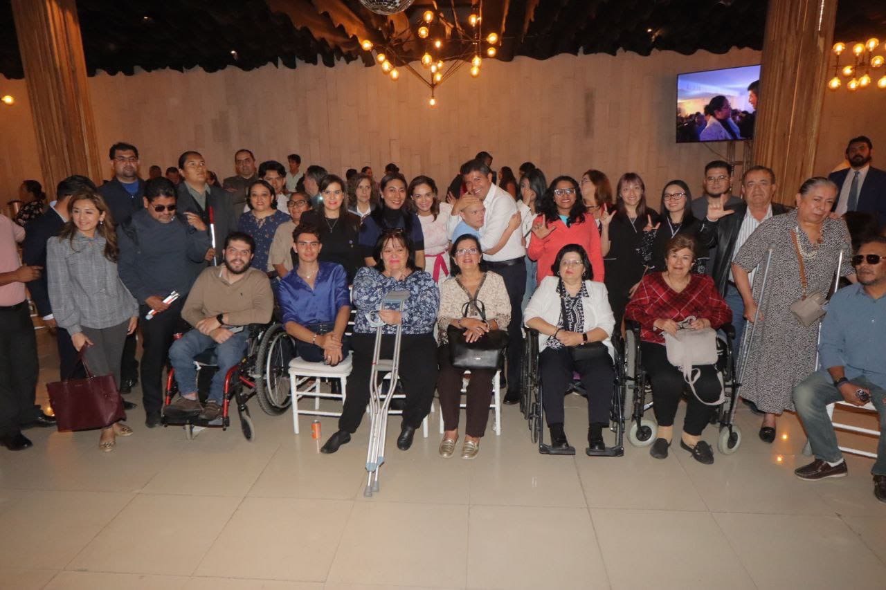 Lalo Rivera y Liliana Ortiz fueron invitados a un evento de organizaciones civiles | Fotos Especiales
