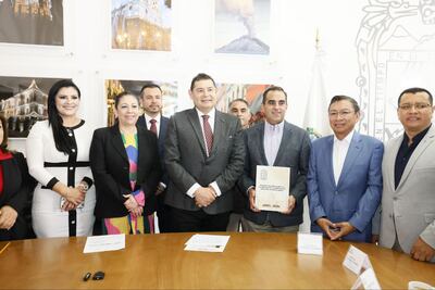 Alejandro Armenta entrega propuesta de nueva Ley Orgánica al Congreso de Puebla