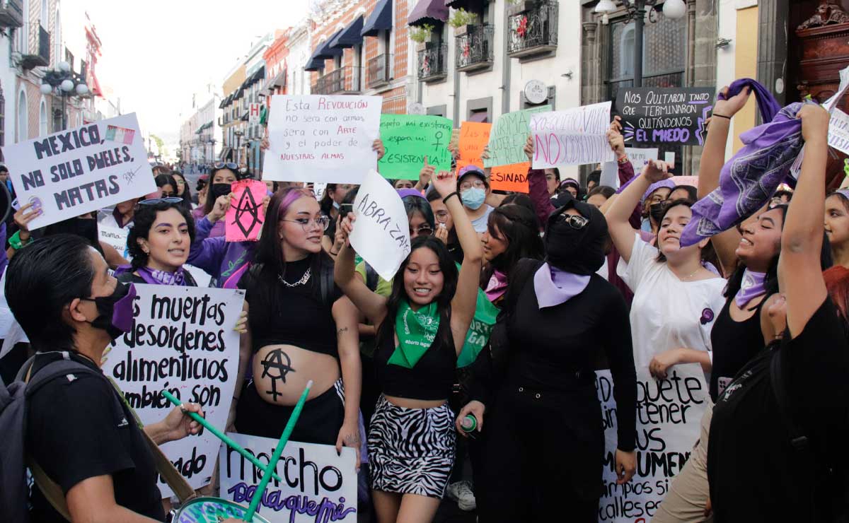 Protestan en Puebla contra la violencia hacia la mujer