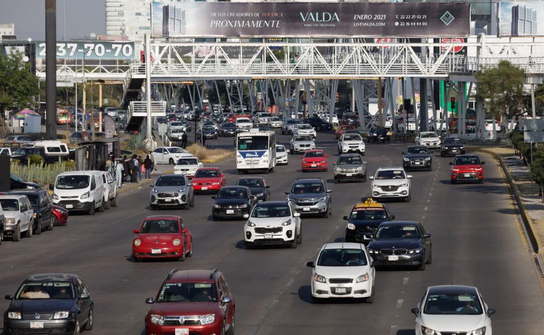 El límite máximo de velocidad en Vía Atlixcáyotl será de 60 kilómetros por hora | Foto: Agencia Es Imagen para El Universal Puebla