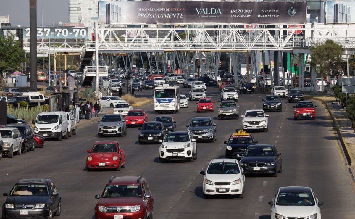El límite máximo de velocidad en Vía Atlixcáyotl será de 60 kilómetros por hora | Foto: Agencia Es Imagen para El Universal Puebla