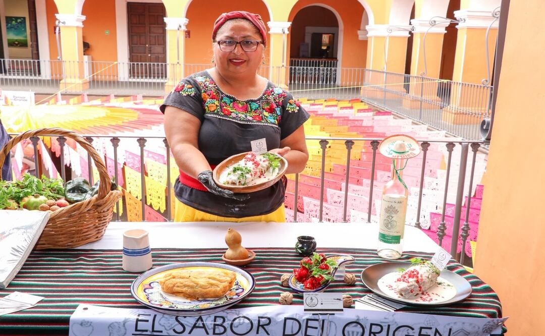 La iniciativa impulsada por el Comité Libertad Cultural, busca crear una ruta gastronómica de diversos municipios, que permita explorar las distintas versiones del platillo poblano | Foto: Gobierno del Estado
