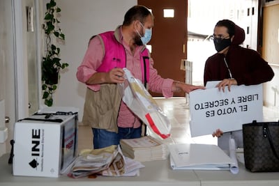 Funcionarios de casilla vs el Covid y la desidia