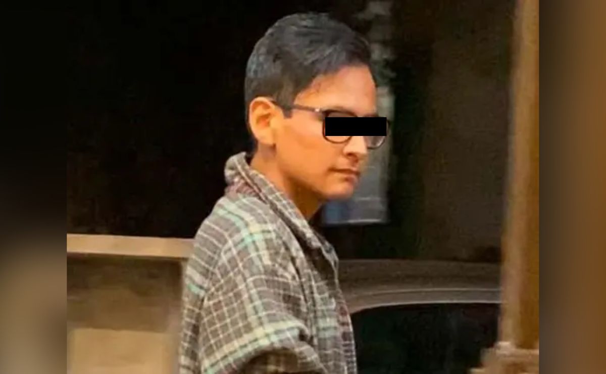 VIDEO. Exhiben a sujeto acosando a joven en la zona de Loreto