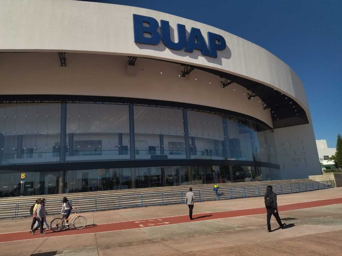 En 2022, la Benemérita Universidad Autónoma de Puebla (BUAP) tuvo una matrícula total de 95,224 estudiantes.
Foto: Producción El Universal Puebla