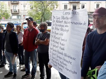 Antivacunas en Puebla marchan en medio de tercera ola de Covid
